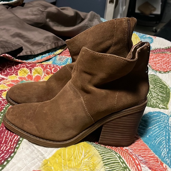 Steve Madden booties - Picture 1 of 6